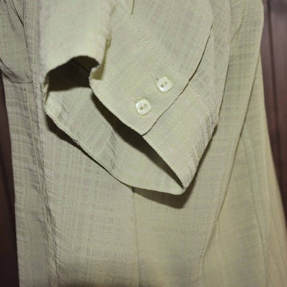 Apparenza Lime Green Silky Short Sleeve Blouse With 2 Small Front Pockets - Picture 3 of 6